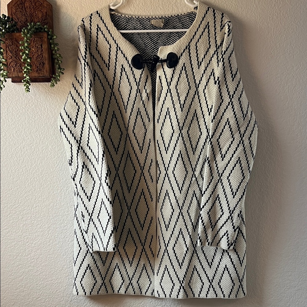 Geometric Patterned Shaket - Black and White